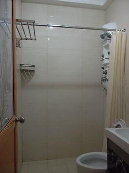 Tancor 3 Residential Suites Cebu Екстер'єр фото