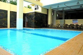 Tancor 3 Residential Suites Cebu Екстер'єр фото